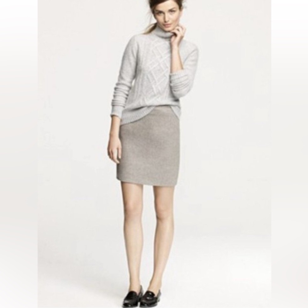 J Crew Mercantile Wool Blend Pencil Skirt Size:6 Color:Light Gray